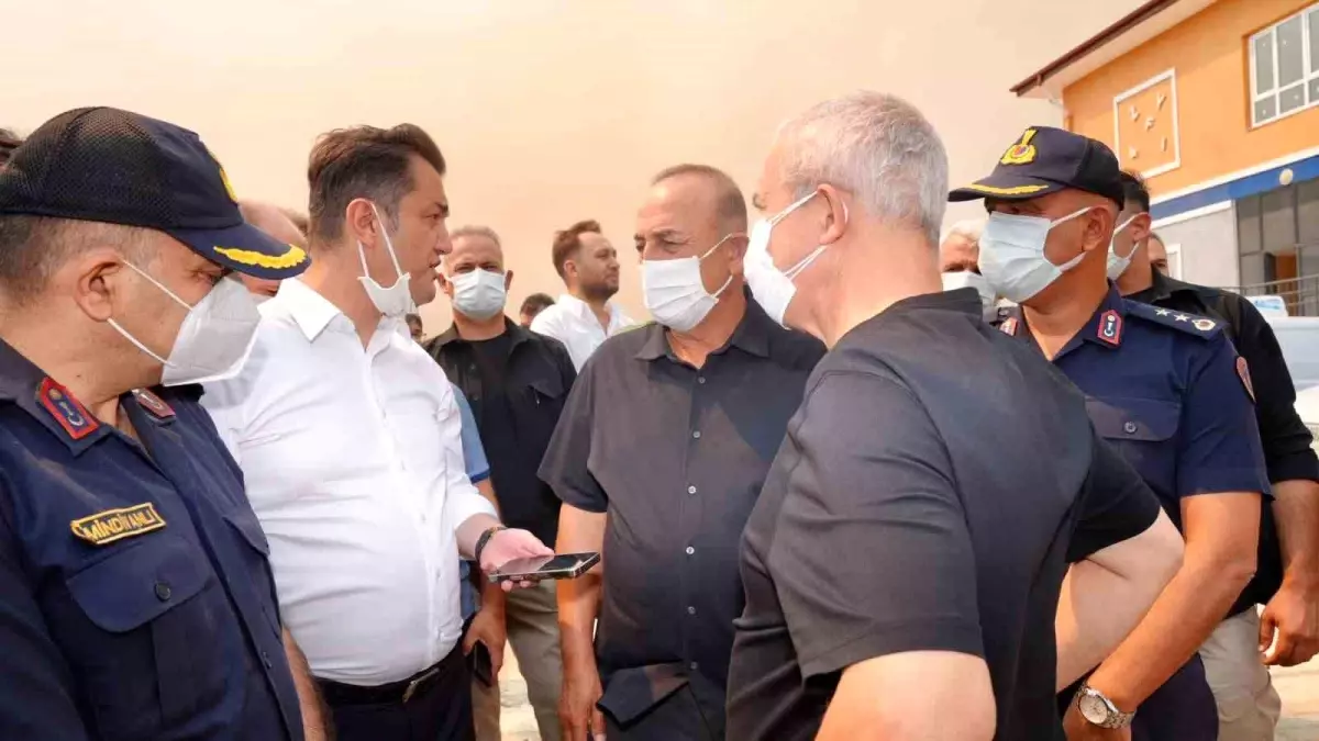 Alanya’daki Yangın Kontrol Altına Alınmaya Çalışıyor