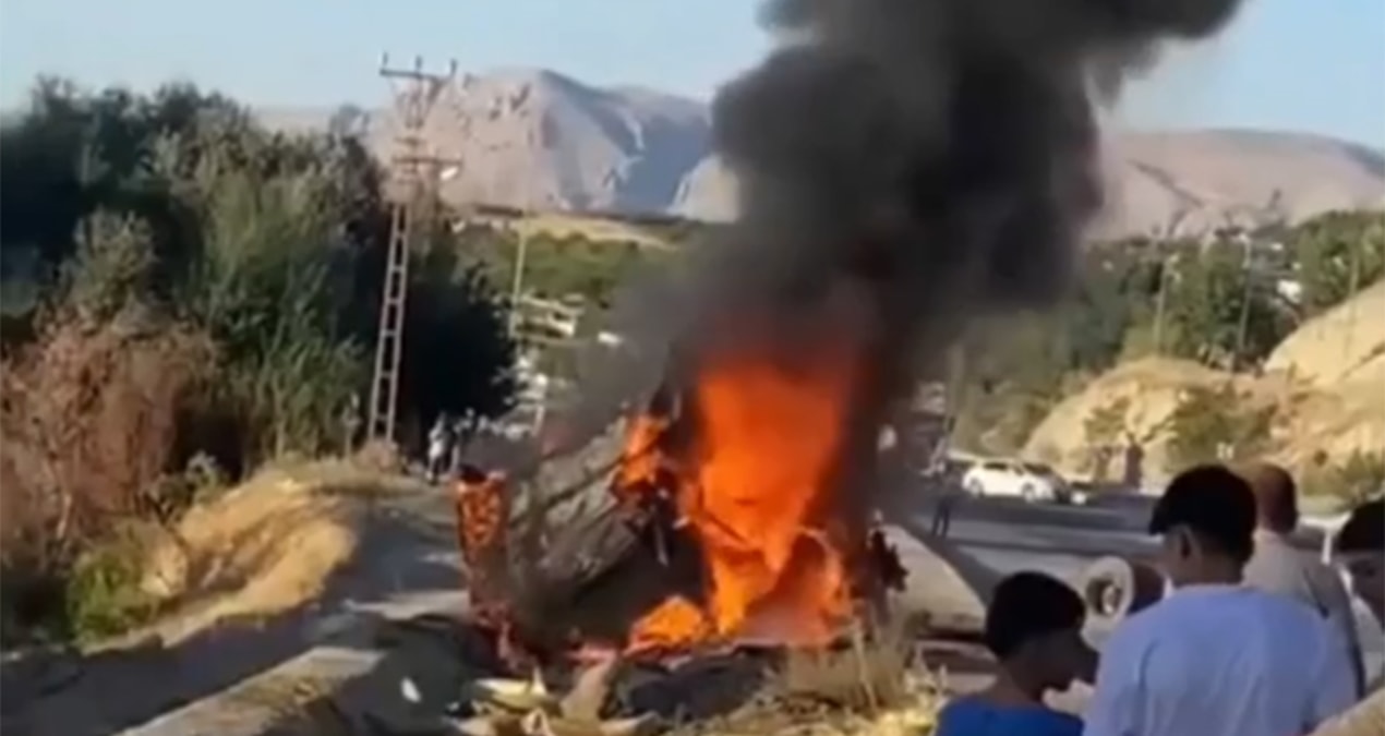 Fren patladı, tır ile otobüs çarpıştı