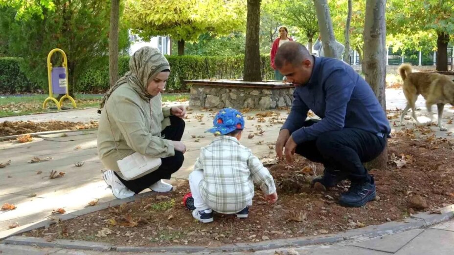 Deprem Sonrası Koruyucu Aile Olma Kararı deprem sonrasi koruyucu aile olma karari pmtFxE6K.jpg
