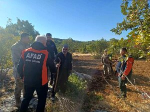 diyarbakirda kayip alzheimer hastasi afad ekipleri tarafindan bulundu RnDIMq3U.jpg