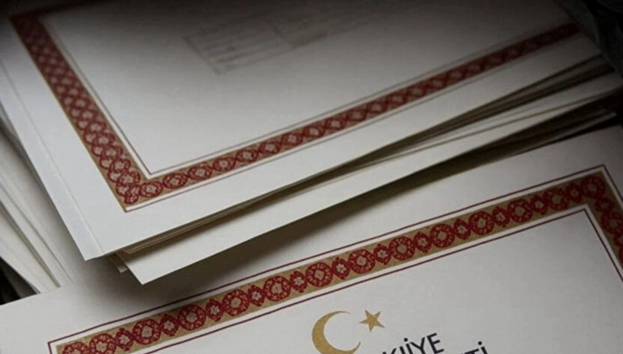 Sahte e-imza davası: Tahliye edilen 5 sanık yeniden tutuklandı sahte e imza davasi tahliye edilen 5 sanik yeniden tutuklandi KdjQzS9C.jpg
