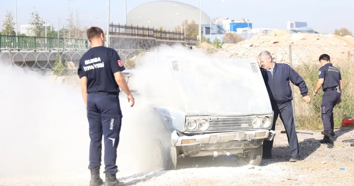 bursada otobus soforlerine yangin tatbikati HXiaVsVH.webp